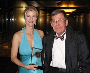 Heather Bosch and the late CBS News anchor Christopher Glenn at the 2005 Edward R. Murrow awards
