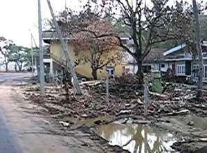 A hotel is reduced to rubble after a tsunami hits Sri Lanka in 2004.